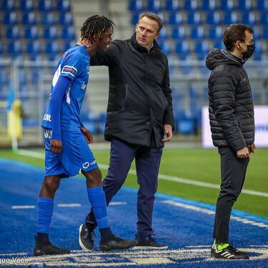 Debuut Pierre Dwomoh