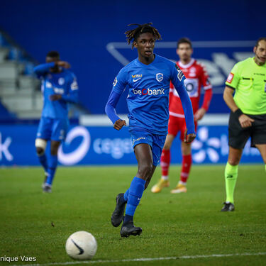 Debuut Pierre Dwomoh