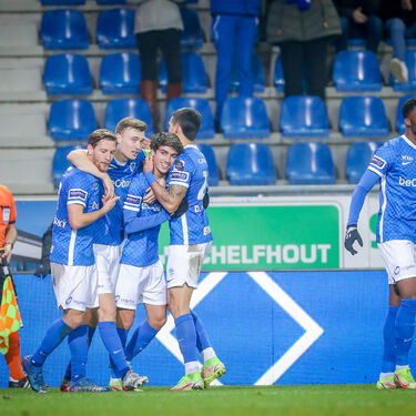 Eerste goal Luca Oyen