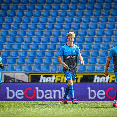 Jongeren bij A-kern tegen RC Lens