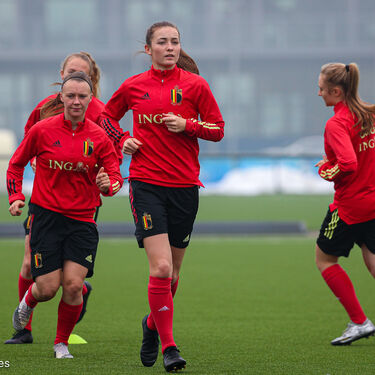 Ref Flames U23 op bezoek