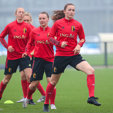 Ref Flames U23 op bezoek